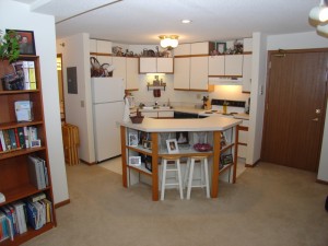 Wauwatosa Wilshire Manor 1 bed ranch 518